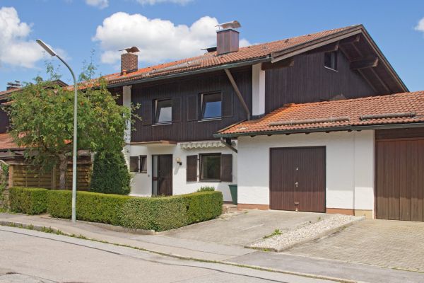 Verkauft: Doppelhaushälfte in Miesbach-Wachlehen
